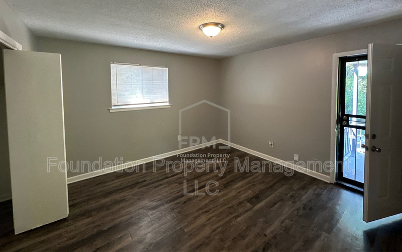 1587 Cherry Rd #4 - Photo 7 of 24