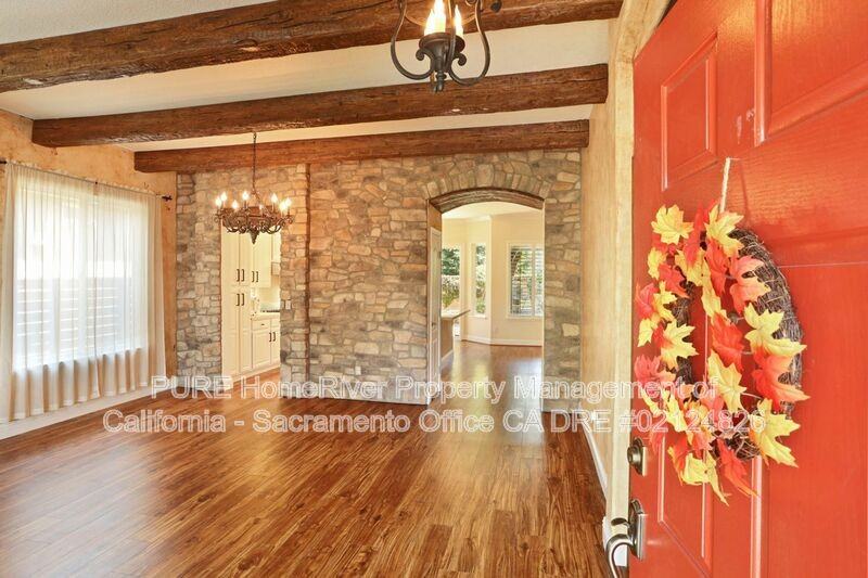 12020 Gold Pointe Ln - Photo 5 of 45