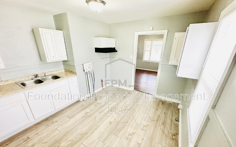 1971 Boyle Ave - Photo 4 of 11