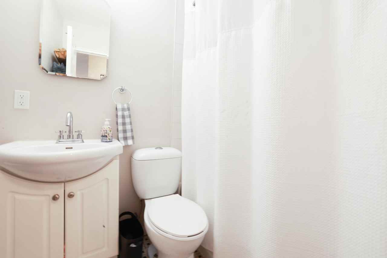 90 Willow Street #204 - Photo 7 of 8
