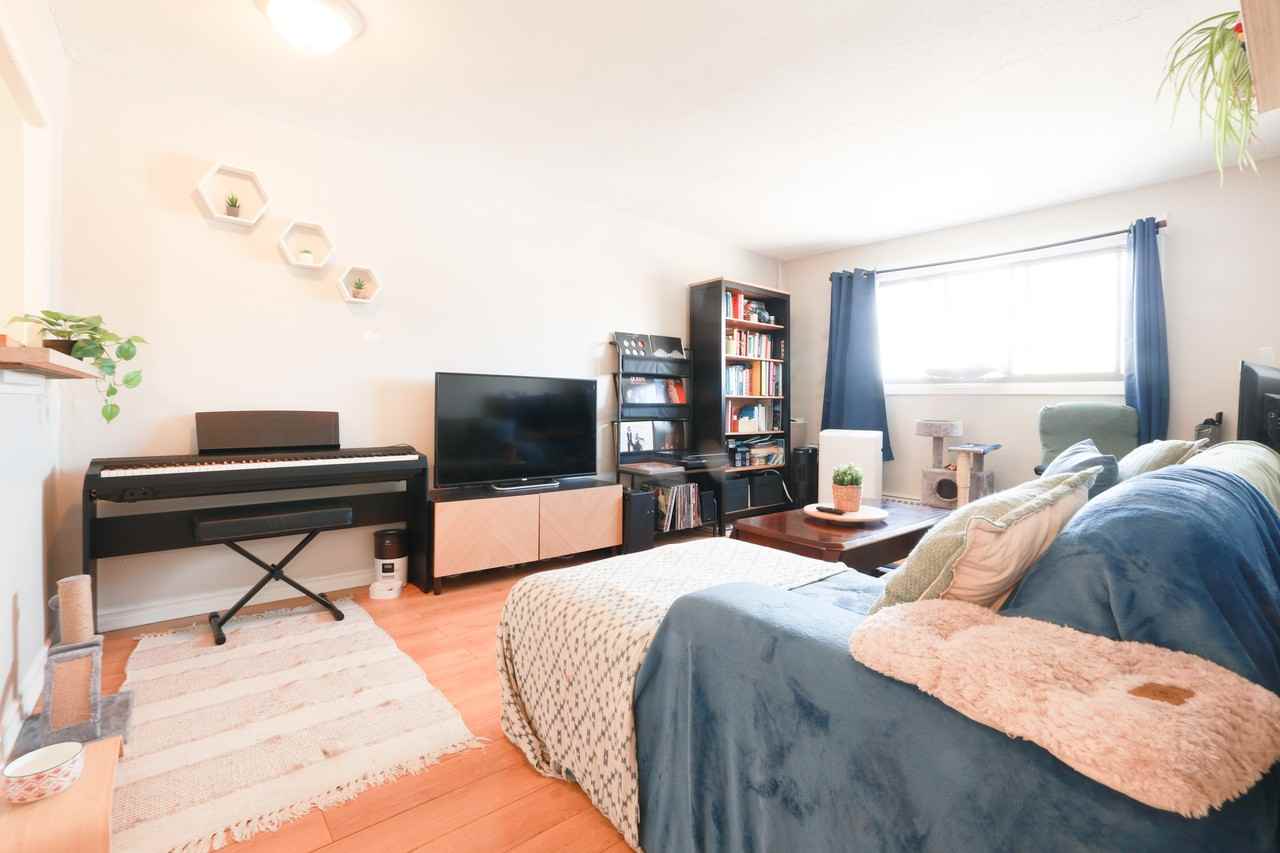 90 Willow Street #204 - Photo 3 of 8