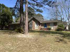 featured image of 180 Kings Ct