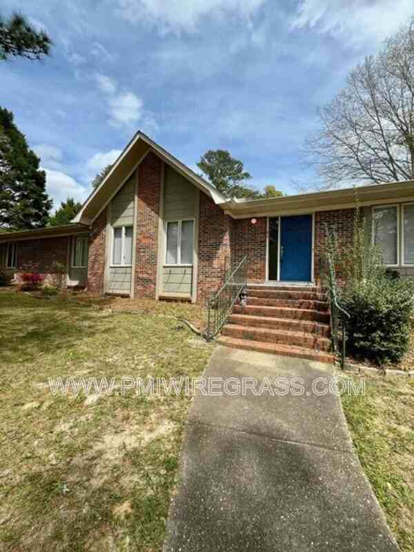 180 Kings Ct - Photo 2 of 50