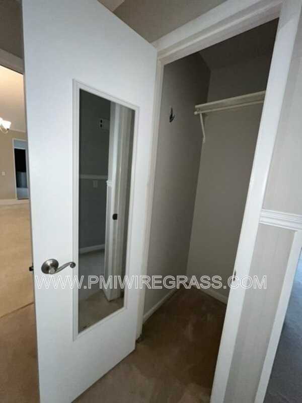 180 Kings Ct - Photo 4 of 50