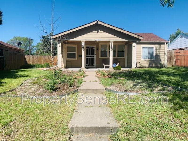 1121 Alton St - Photo 2 of 31