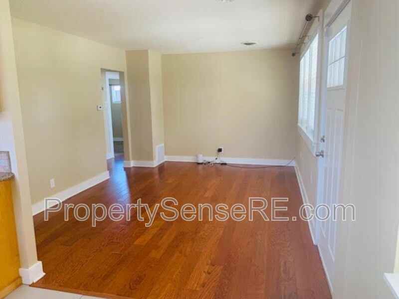 1121 Alton St - Photo 5 of 31