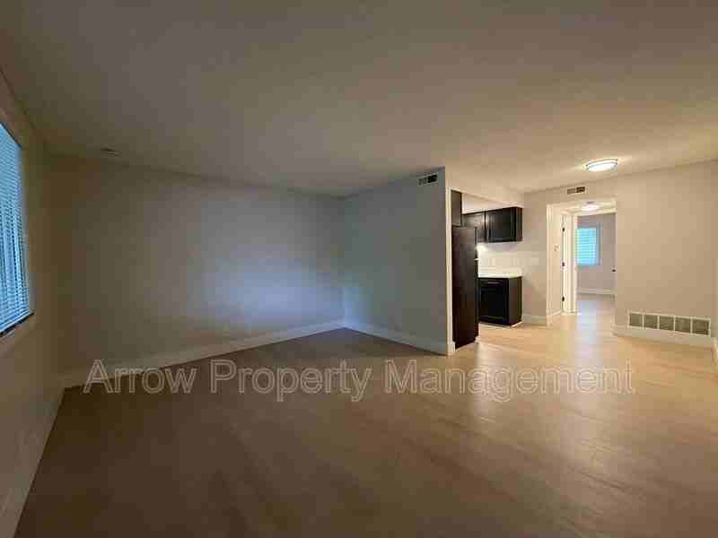 3619 N 60th St #27 - Photo 6 of 15