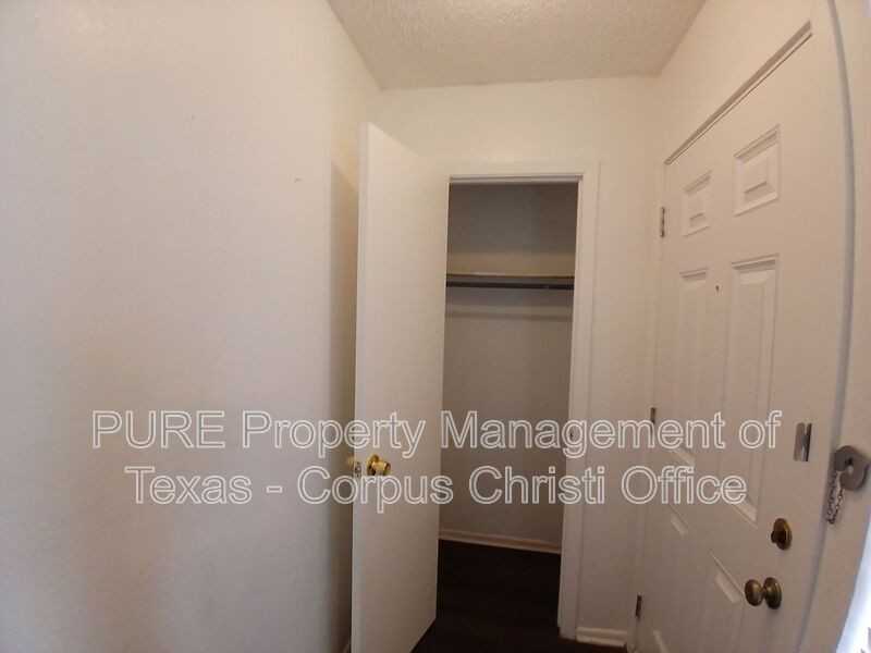 5001 Middlecoff Rd #2A - Photo 3 of 28