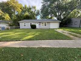 featured image of 3831 Bennett Dr