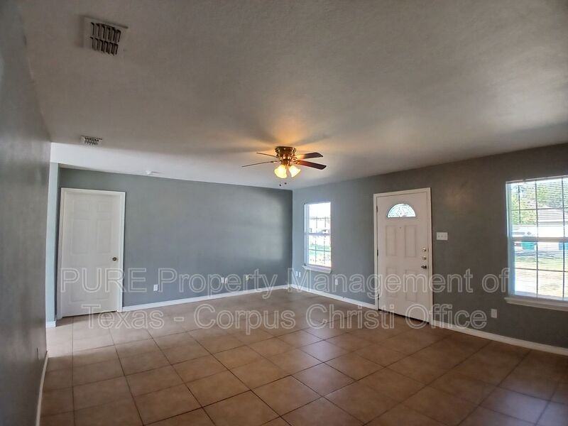 1941 Sunnycrest St - Photo 5 of 38
