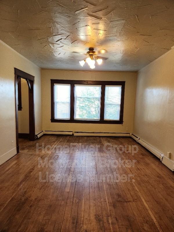 542 S 3rd St W - Photo 3 of 26