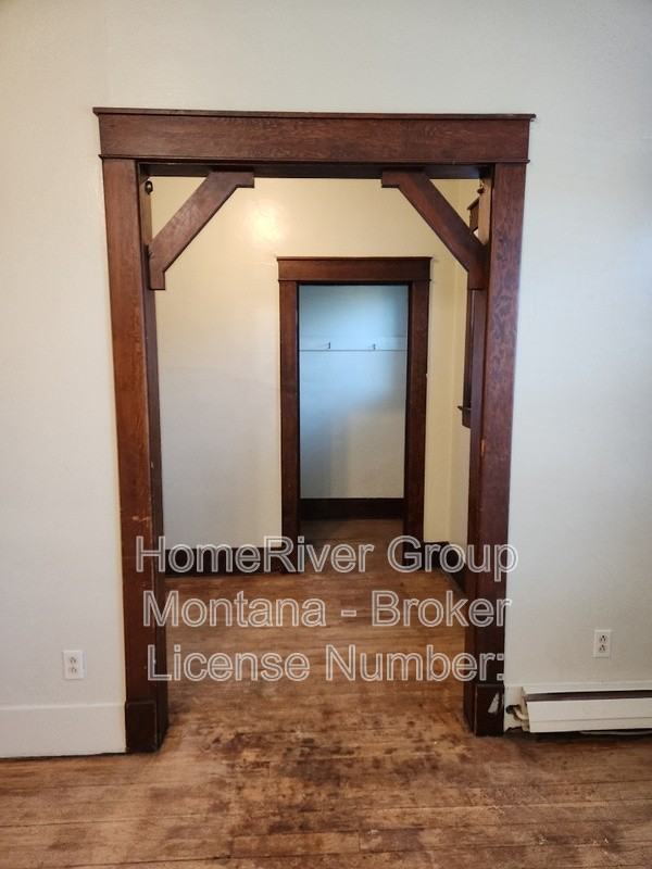 542 S 3rd St W - Photo 5 of 26