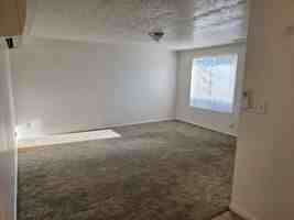 featured image of 443 S State St #112