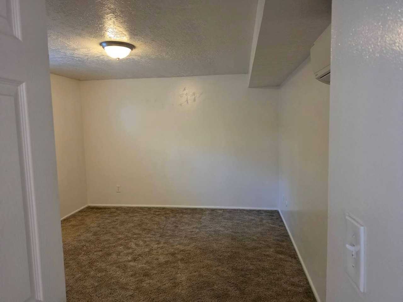 443 S State St #112 - Photo 6 of 7