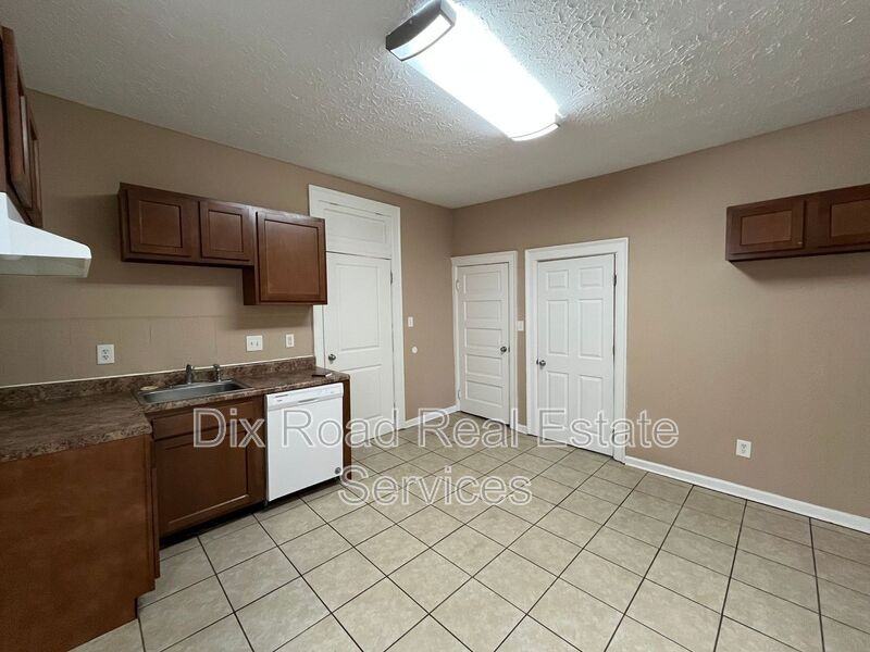 2159 Elmo Ave - Photo 7 of 14