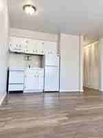 featured image of 1601 E 10th St