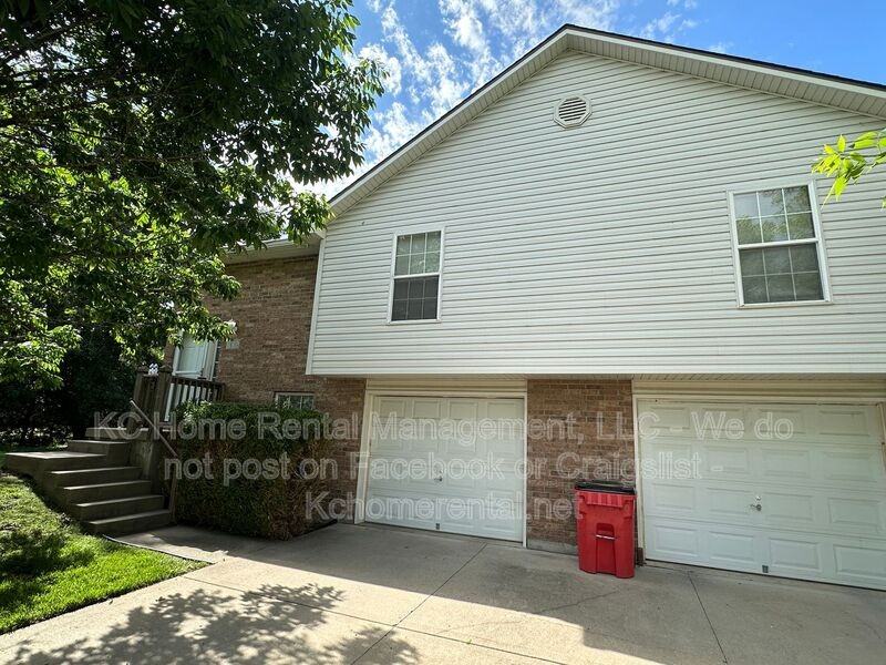 709 Se Drew Ct - Photo 2 of 34