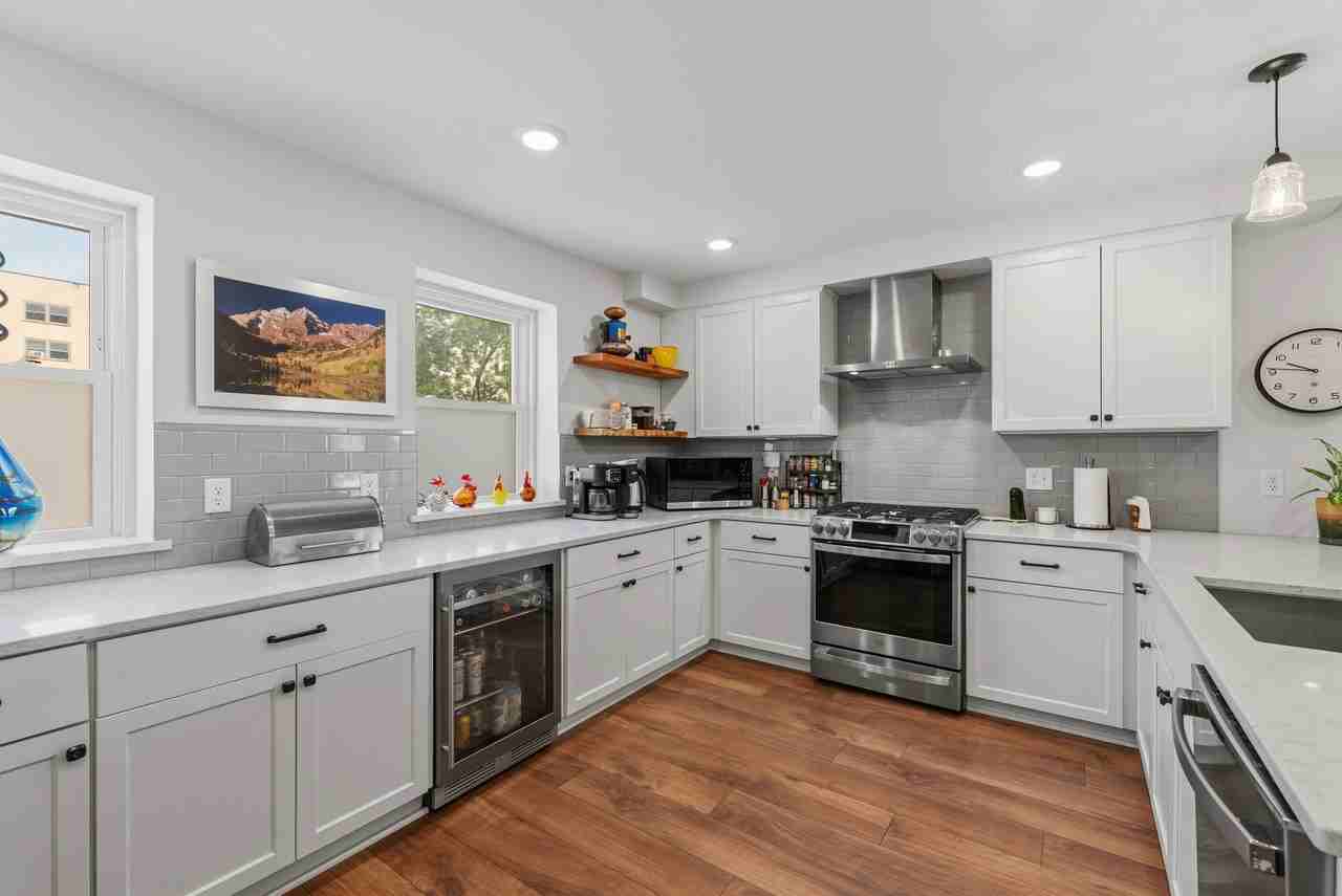 1042 East Juneau Avenue #3 - Photo 7 of 43