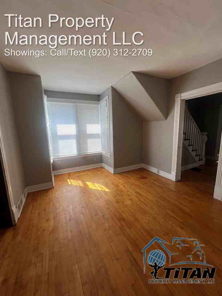 1010 Wisconsin Street - Photo 4 of 17
