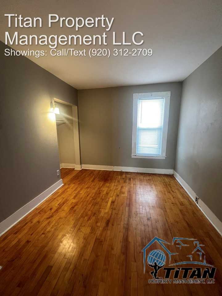 1010 Wisconsin Street - Photo 6 of 17