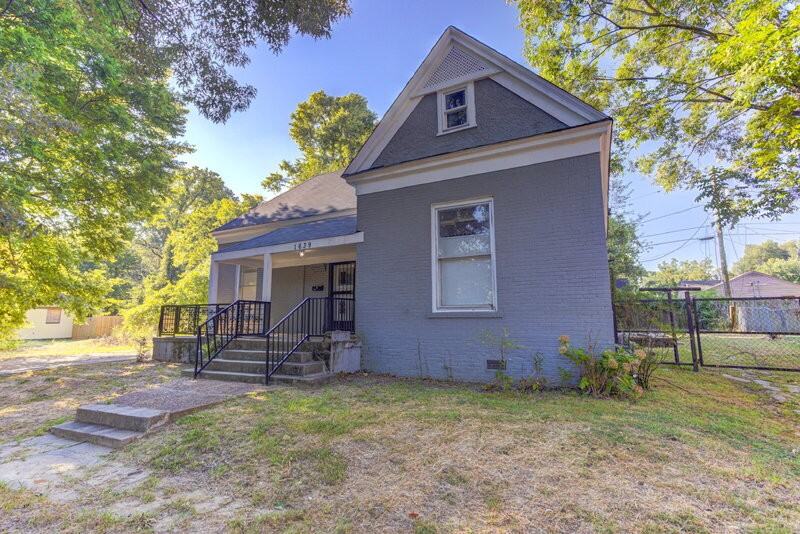 1639 Southern Ave #101 - Photo 3 of 28