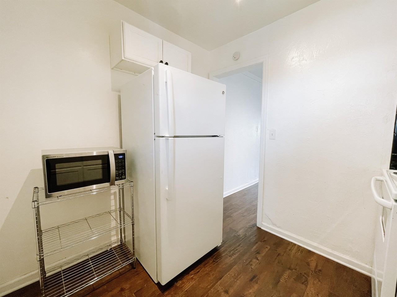 1714 N Lindsay Ave - Photo 6 of 19