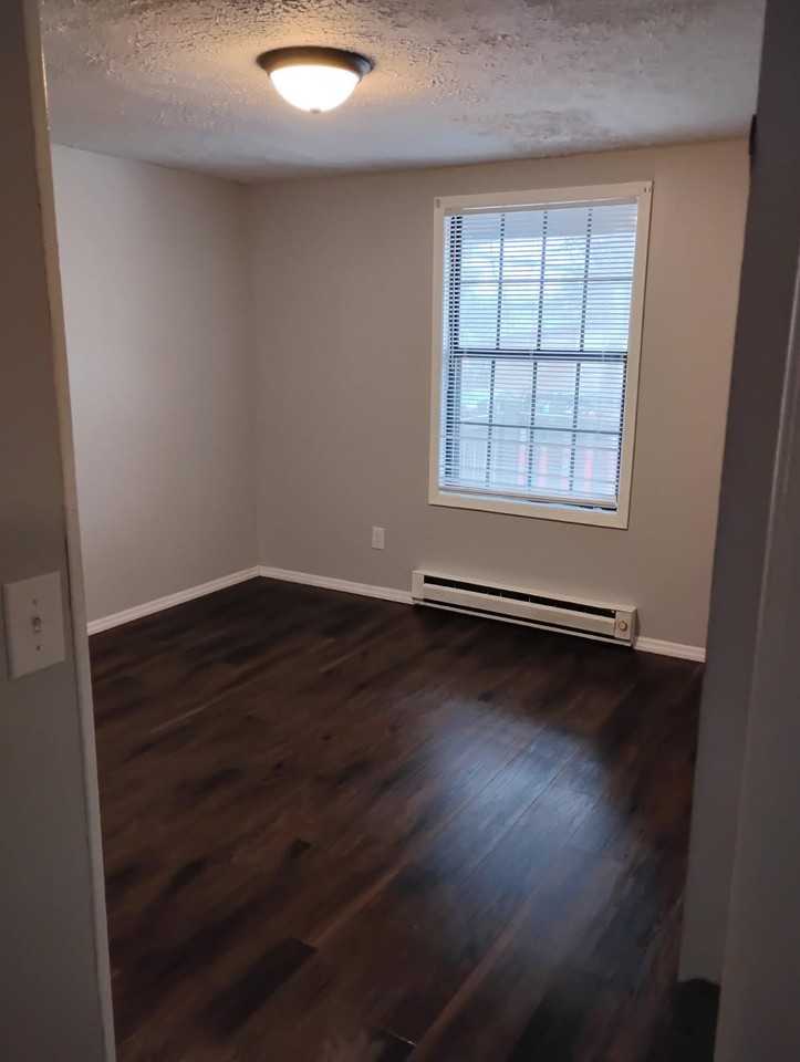 Foxglove Wilmington Apartment - Photo 2 of 3
