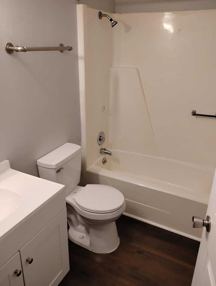 Foxglove Wilmington Apartment - Photo 3 of 3