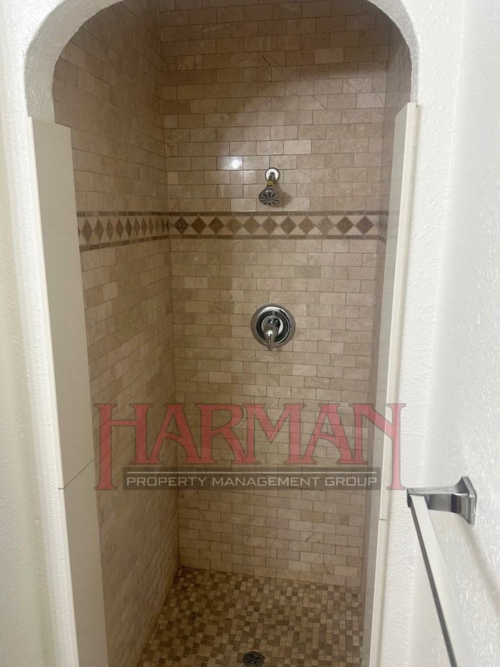 Hillcrest Studios - Photo 6 of 50