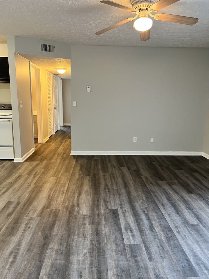 4107-8 Blue Lick Court - Photo 2 of 10