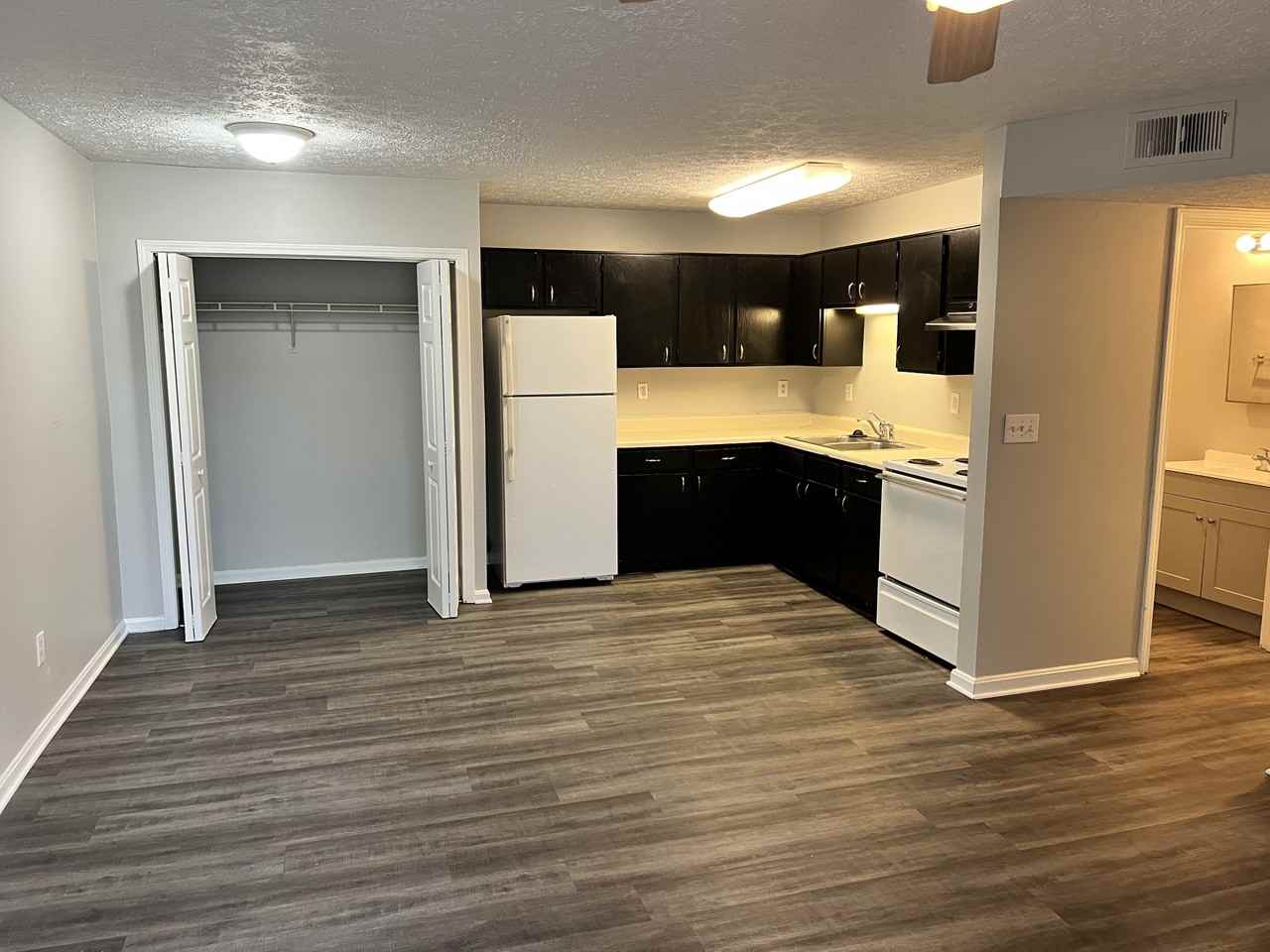 4107-8 Blue Lick Court - Photo 4 of 10