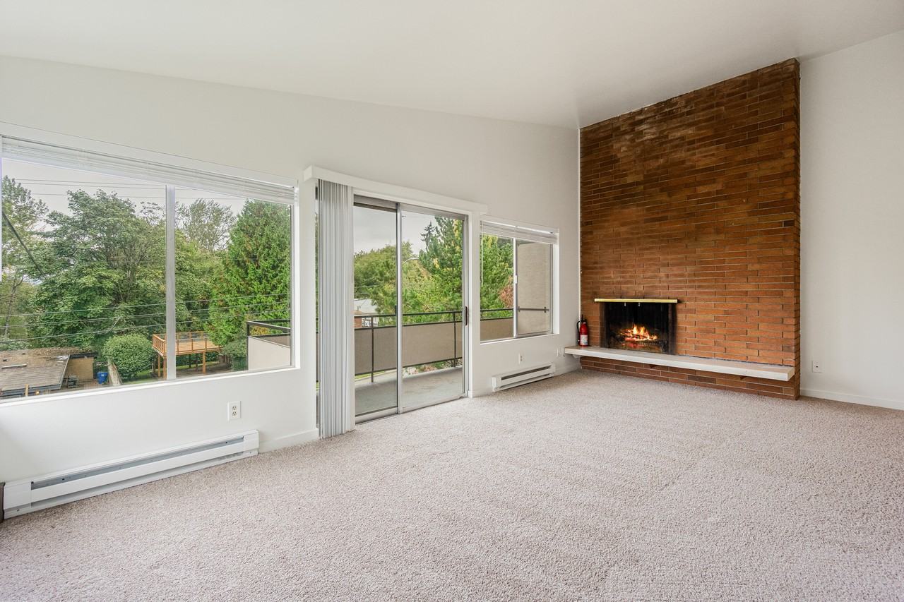 9317 51st Ave S, Seattle - Photo 5 of 16