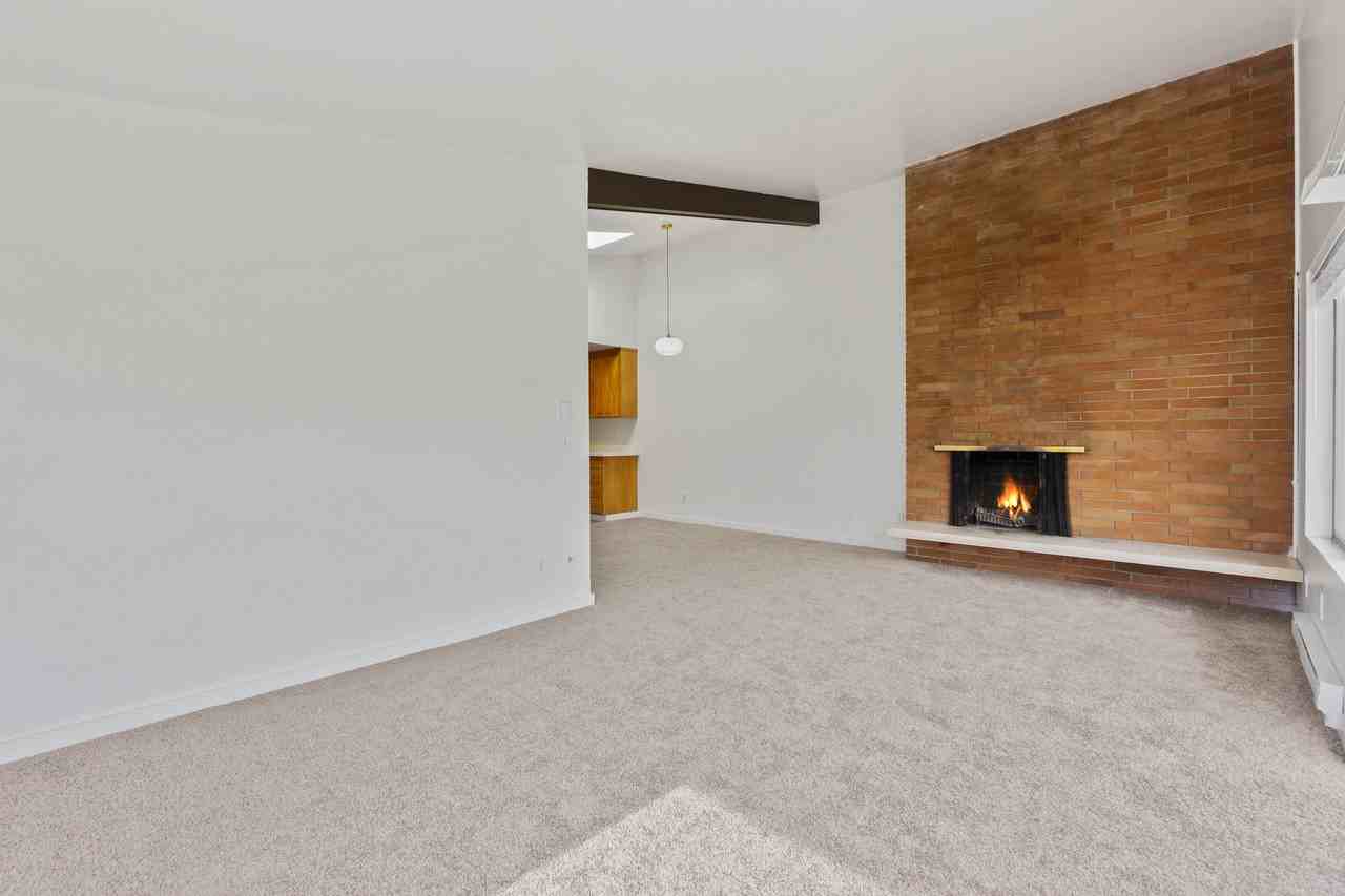 9317 51st Ave S, Seattle - Photo 6 of 16
