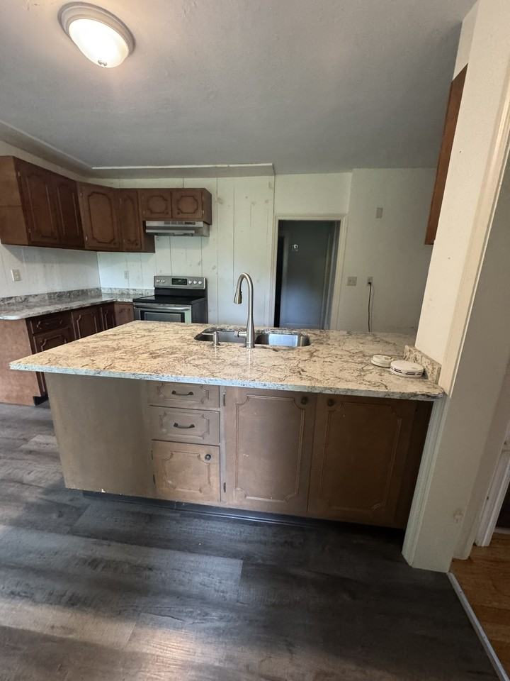 18 Main Street - Photo 2 of 10