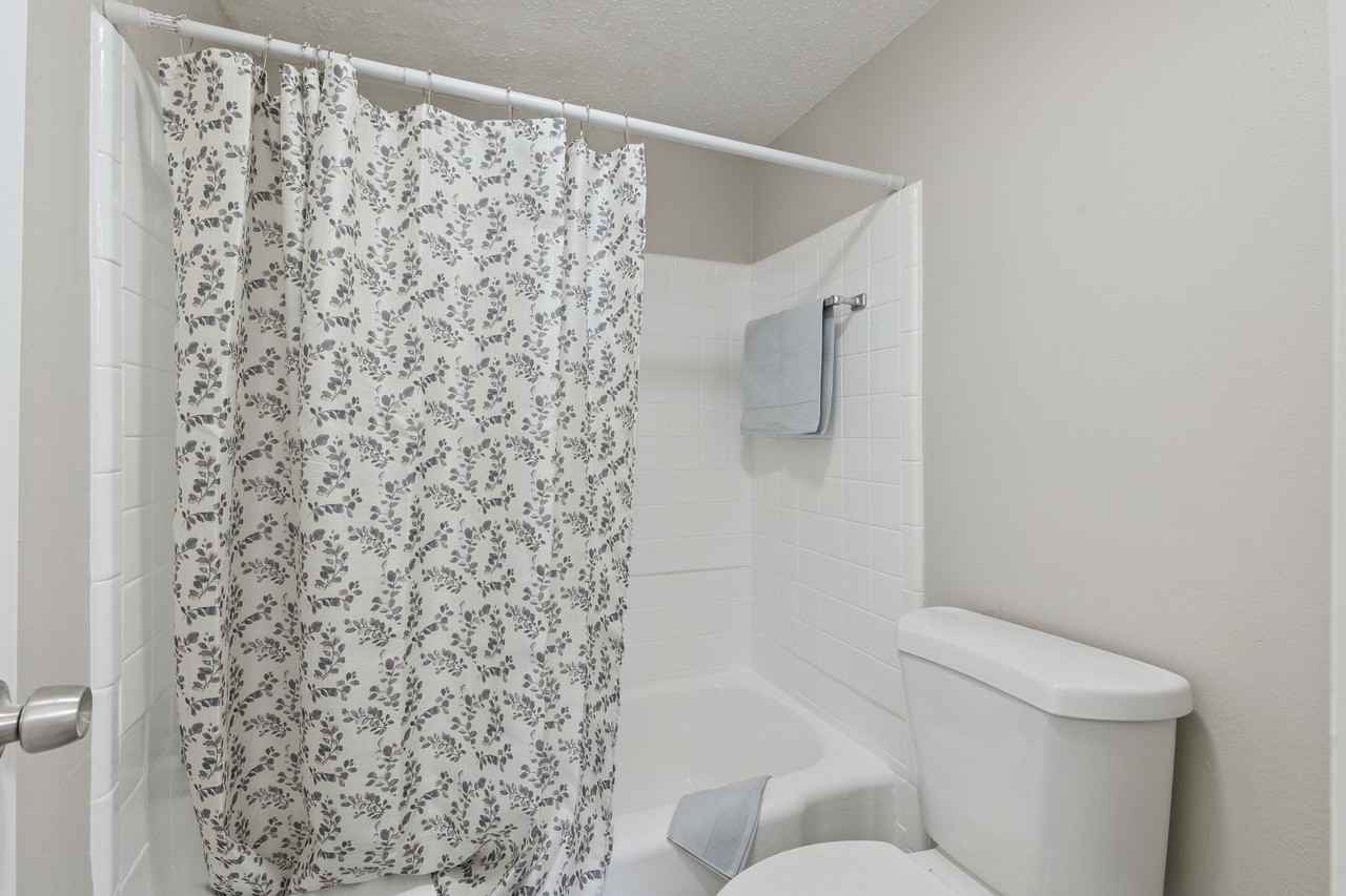 4741 Ridgeway Drive - Photo 5 of 33