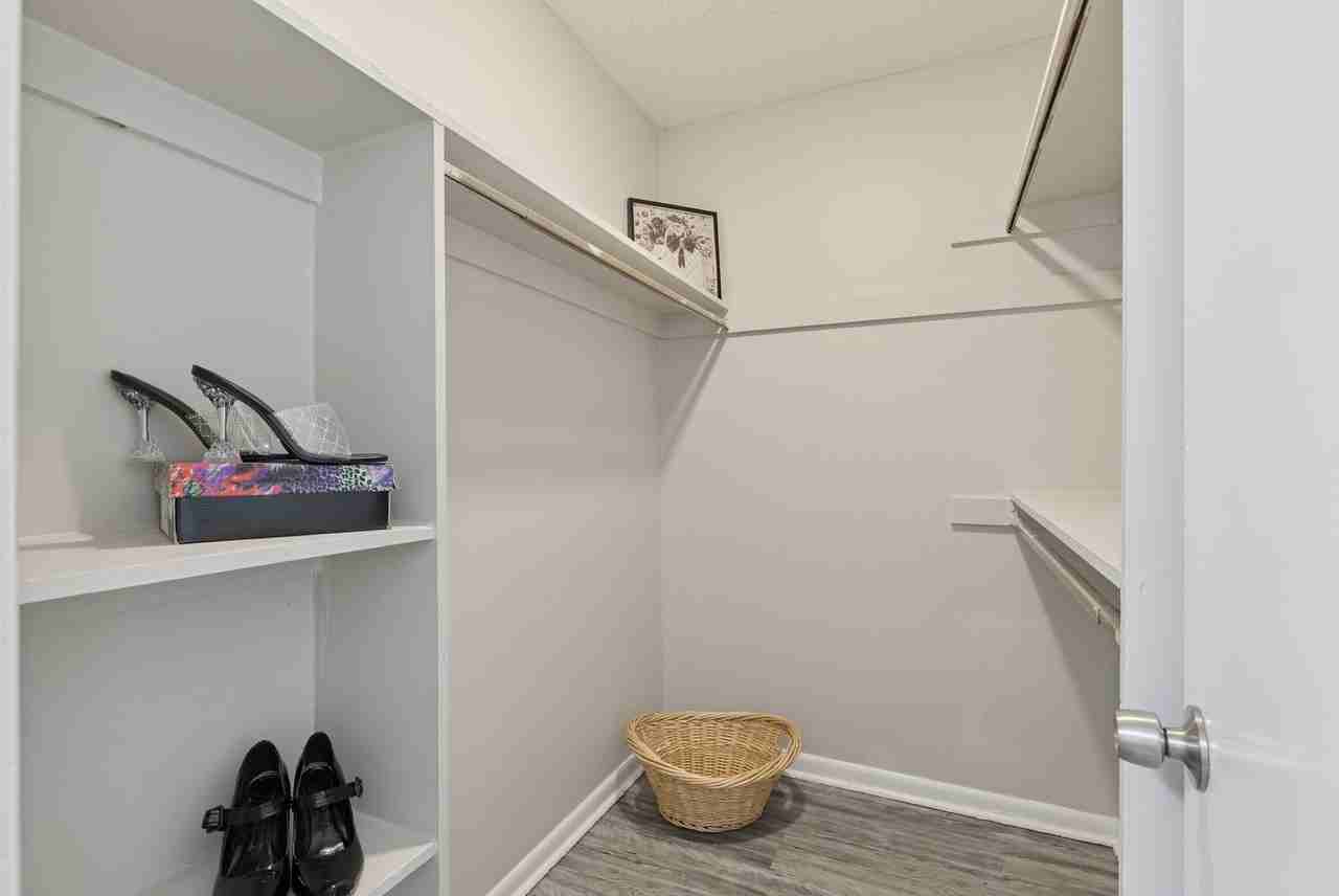 4741 Ridgeway Drive - Photo 6 of 33