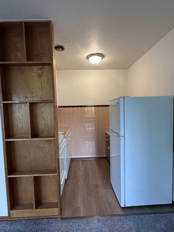 5656 Fauntleroy Way SW - Photo 5 of 12