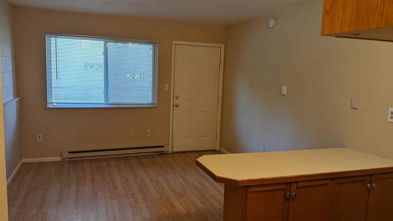 1714 Stover Street - Photo 4 of 11