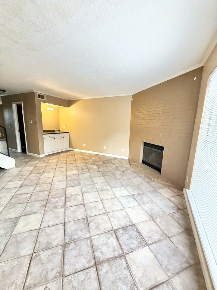 Eastgate Dr - 1334 (HVAC WNTY) - Photo 5 of 25