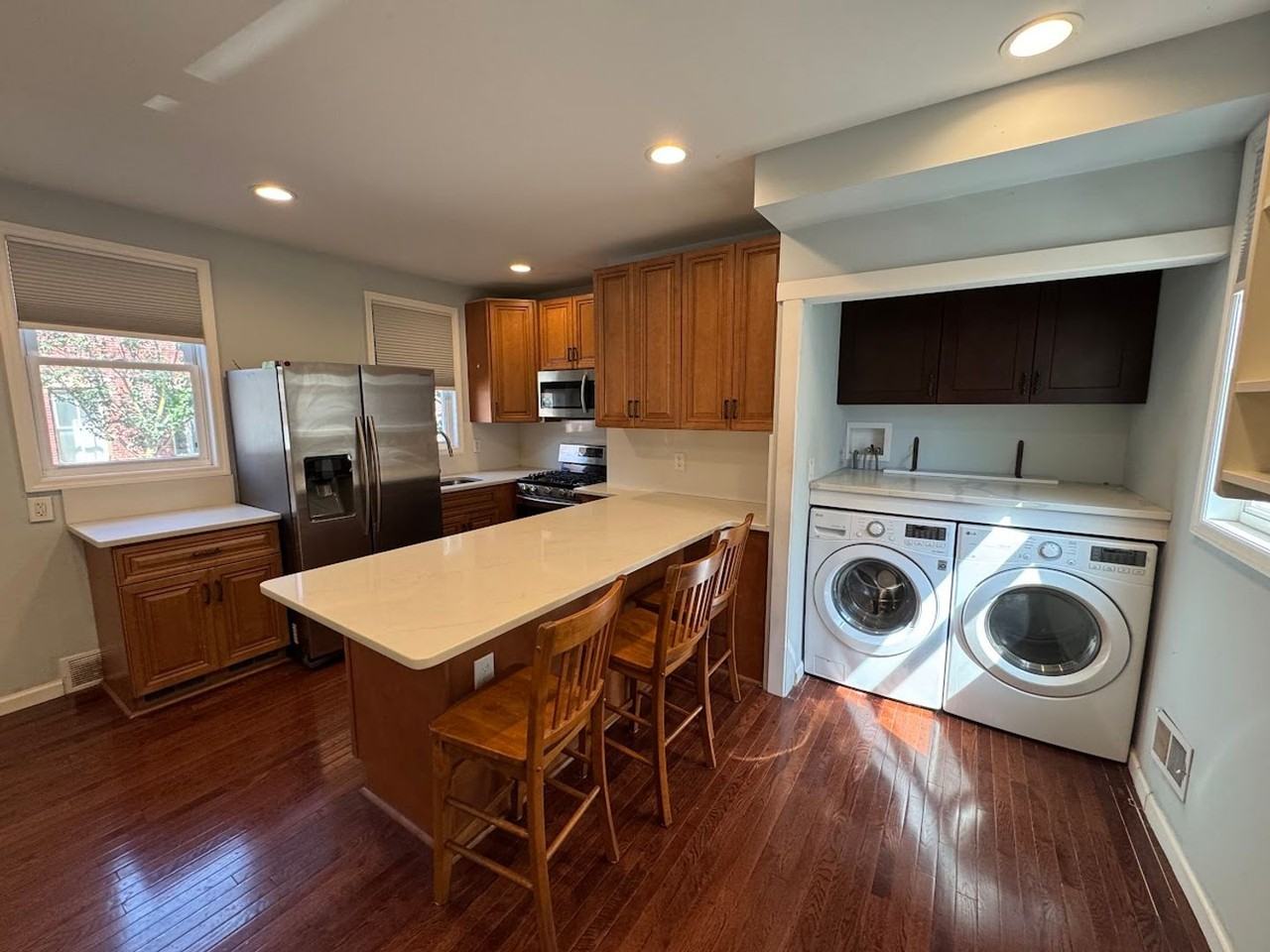 4416 Plummer St - Photo 2 of 23