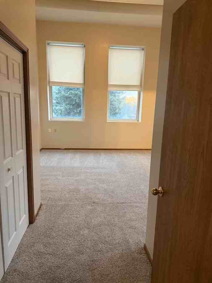 416 Sullivan Avenue - Photo 3 of 12