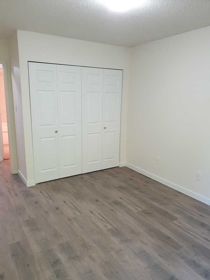 477 Howard Avenue #105 - Photo 3 of 15