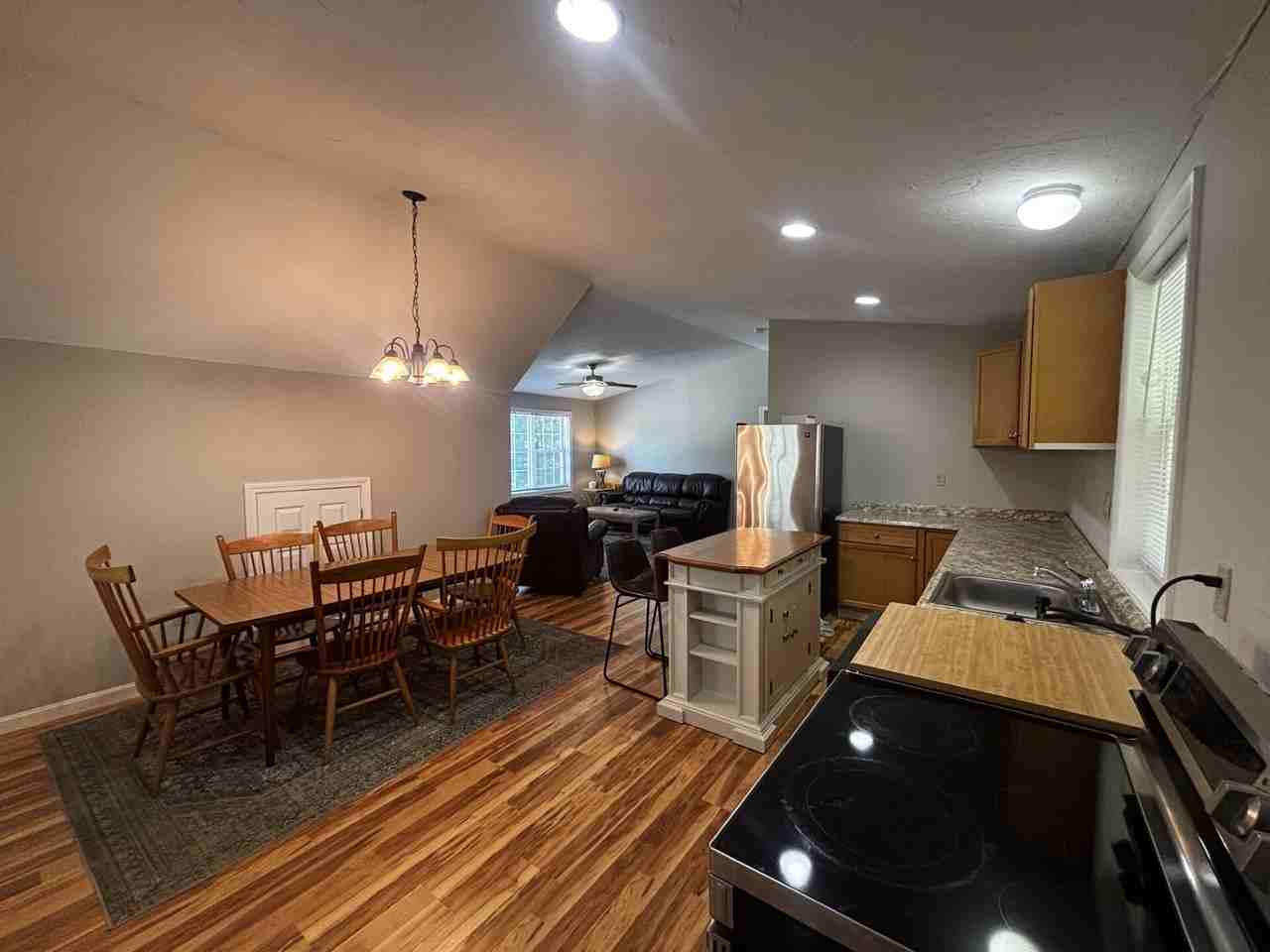 25 Lang Street - Photo 5 of 14