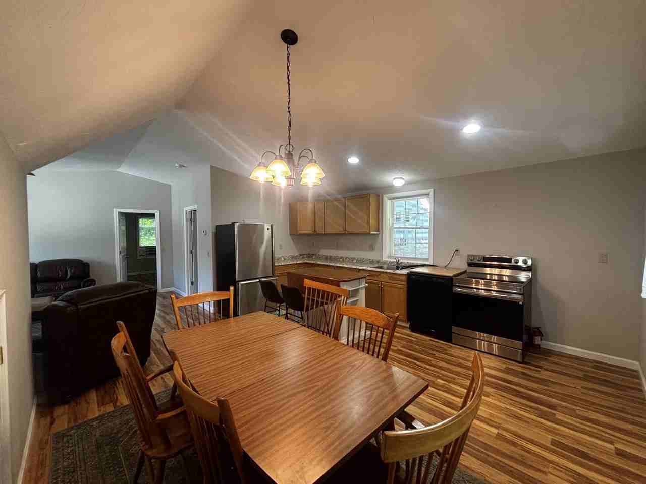 25 Lang Street - Photo 6 of 14