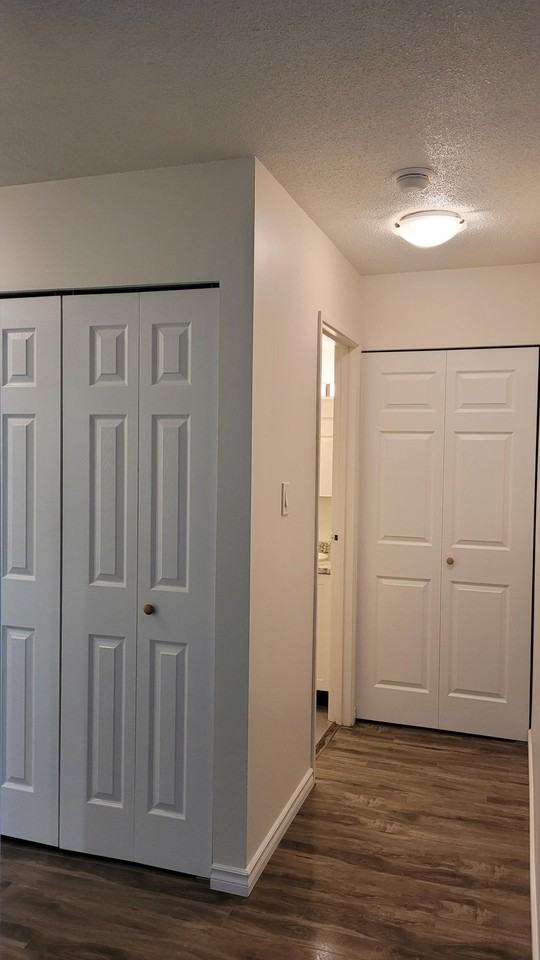 477 Howard Avenue #105 - Photo 6 of 15