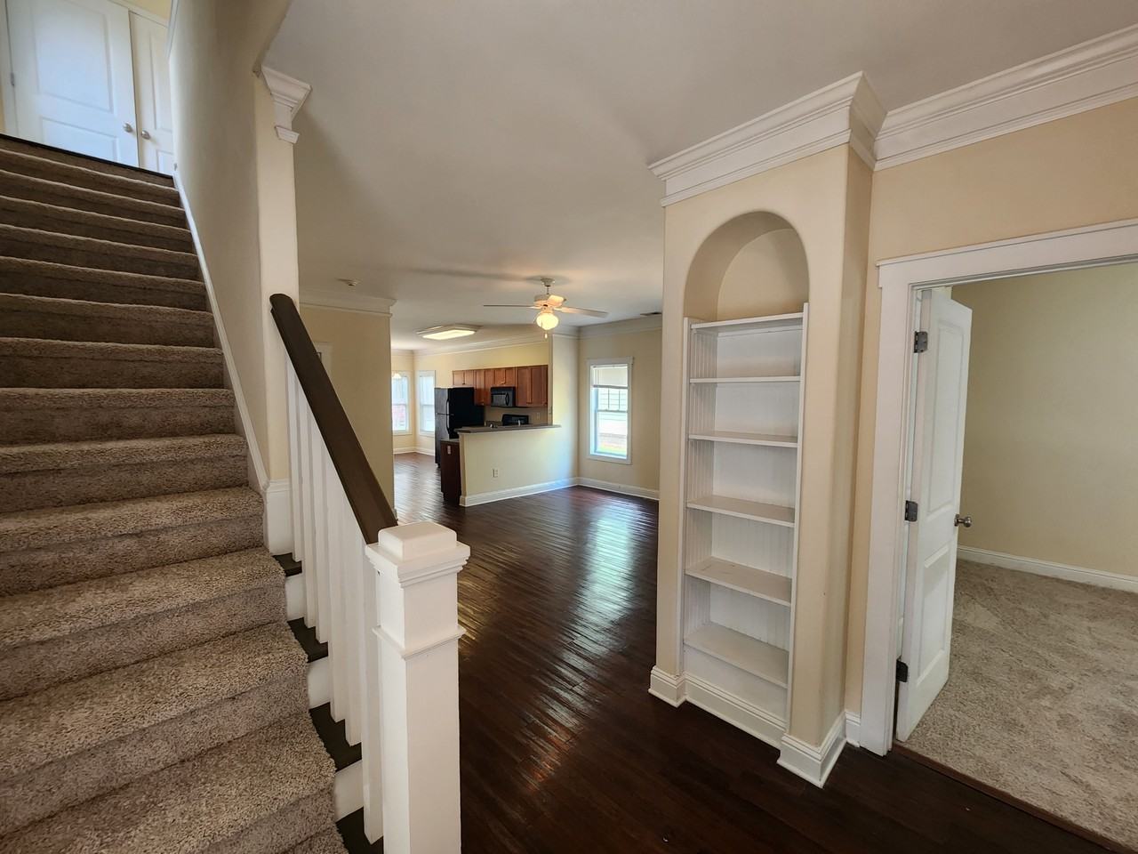 135 Artisan Place - Photo 2 of 20