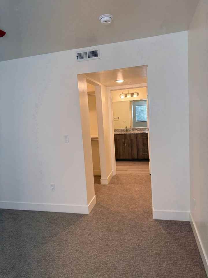 122 Falls Ave West - Photo 7 of 10