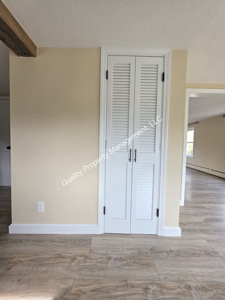 2388 Union Street - Photo 3 of 18