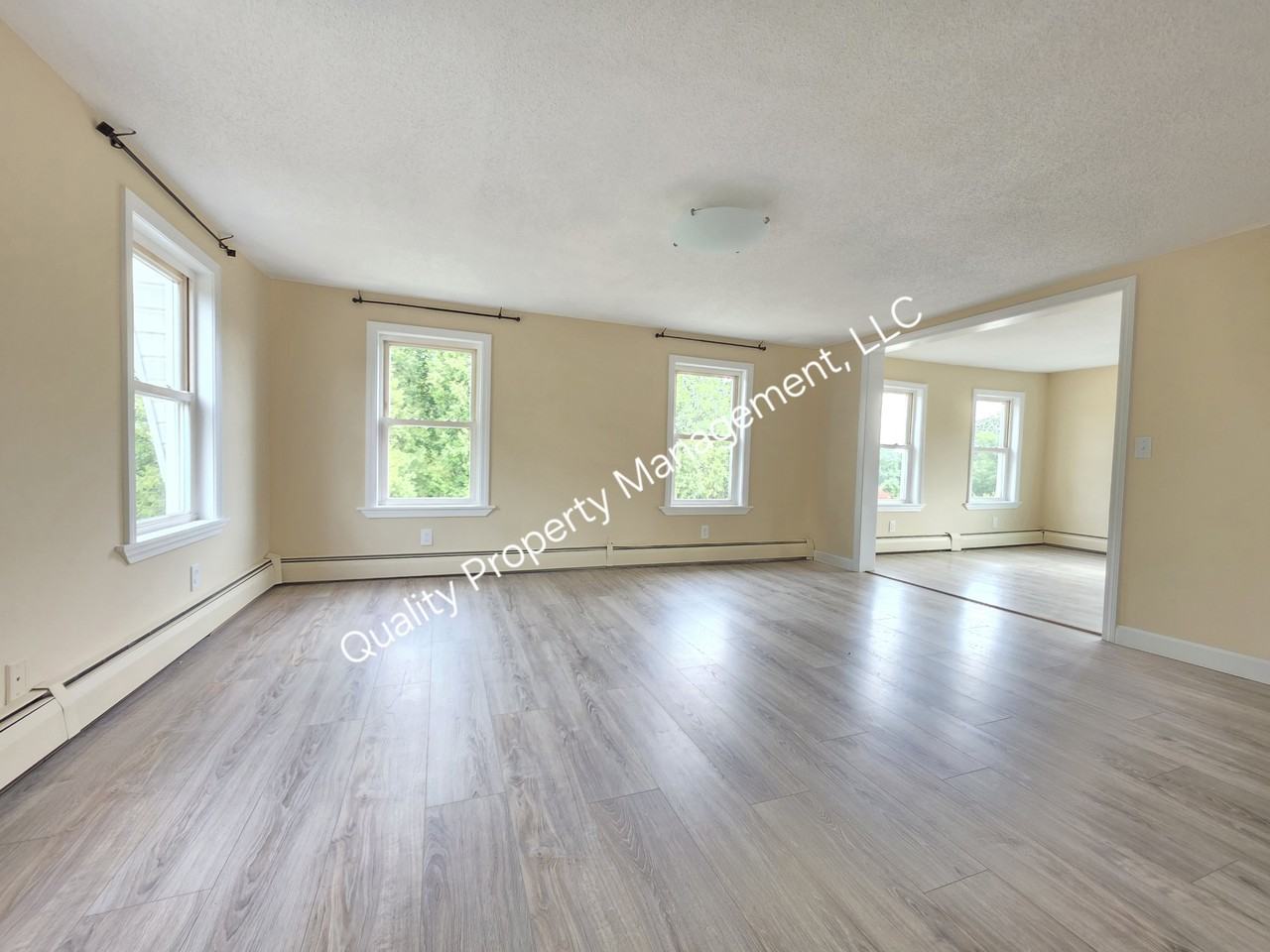 2388 Union Street - Photo 6 of 18