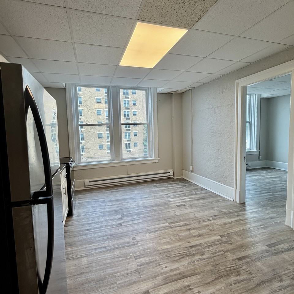 102 Delaware Avenue - Photo 3 of 18